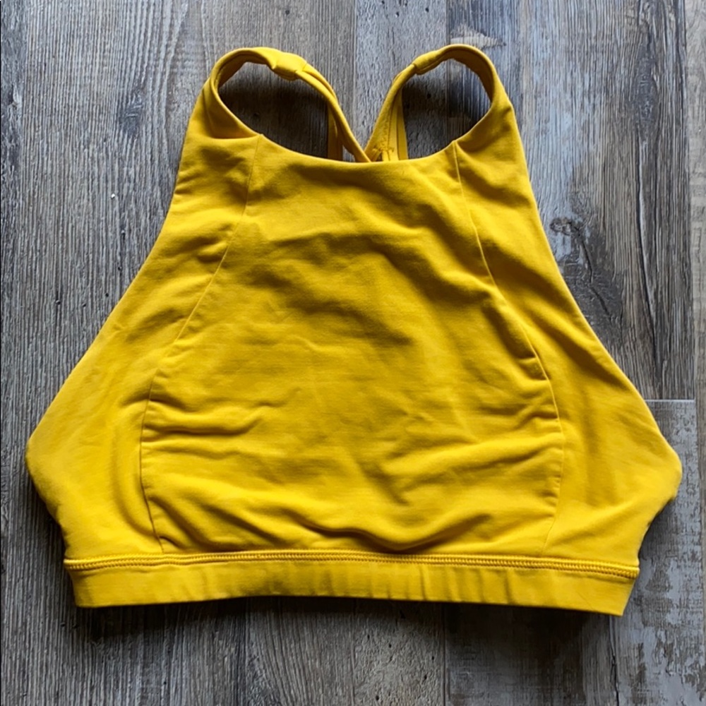 Lululemon Free to Be Serene Bra
